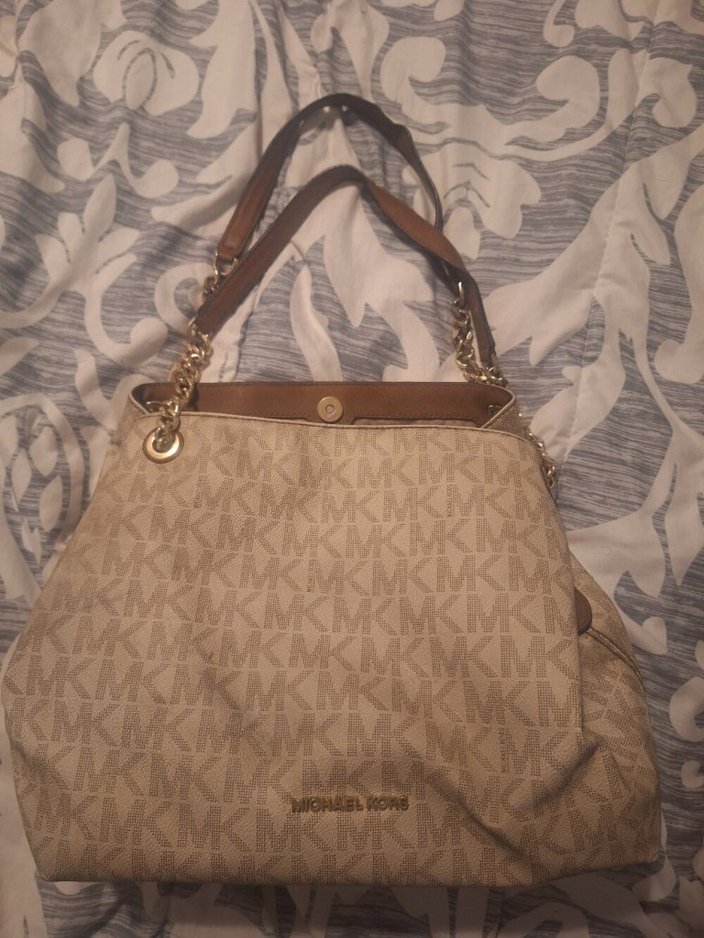 Michael Kors Tote & Wallet Set Vanilla/Acorn Signature Used